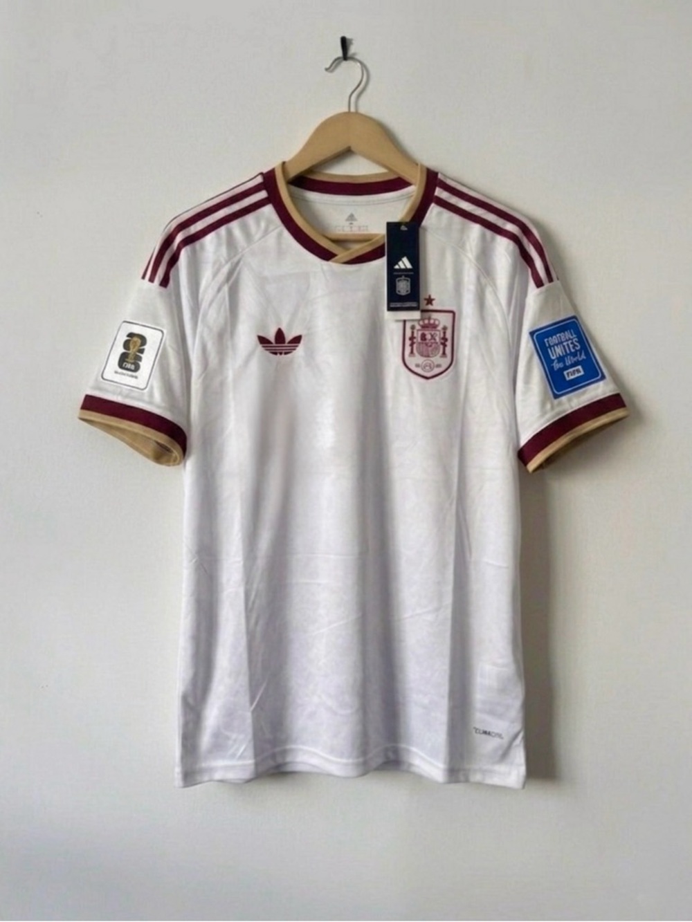 Spain 2026 Fan Version Away Jersey Size Medium